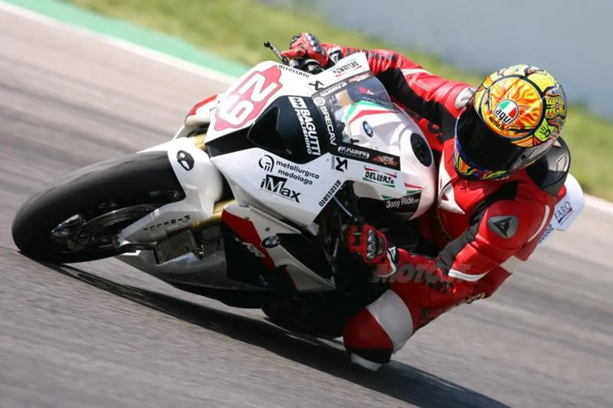 BMW S1000RR Superstock  (4)