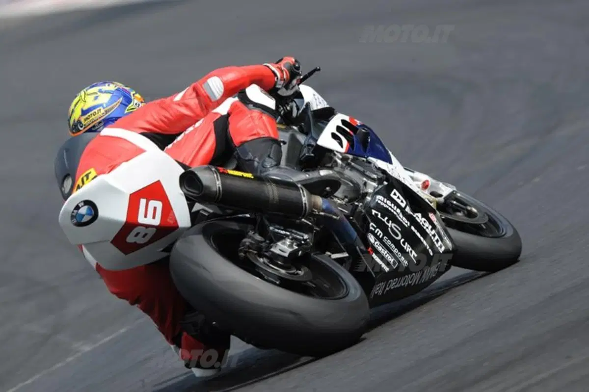 BMW S1000RR Superstock  (7)