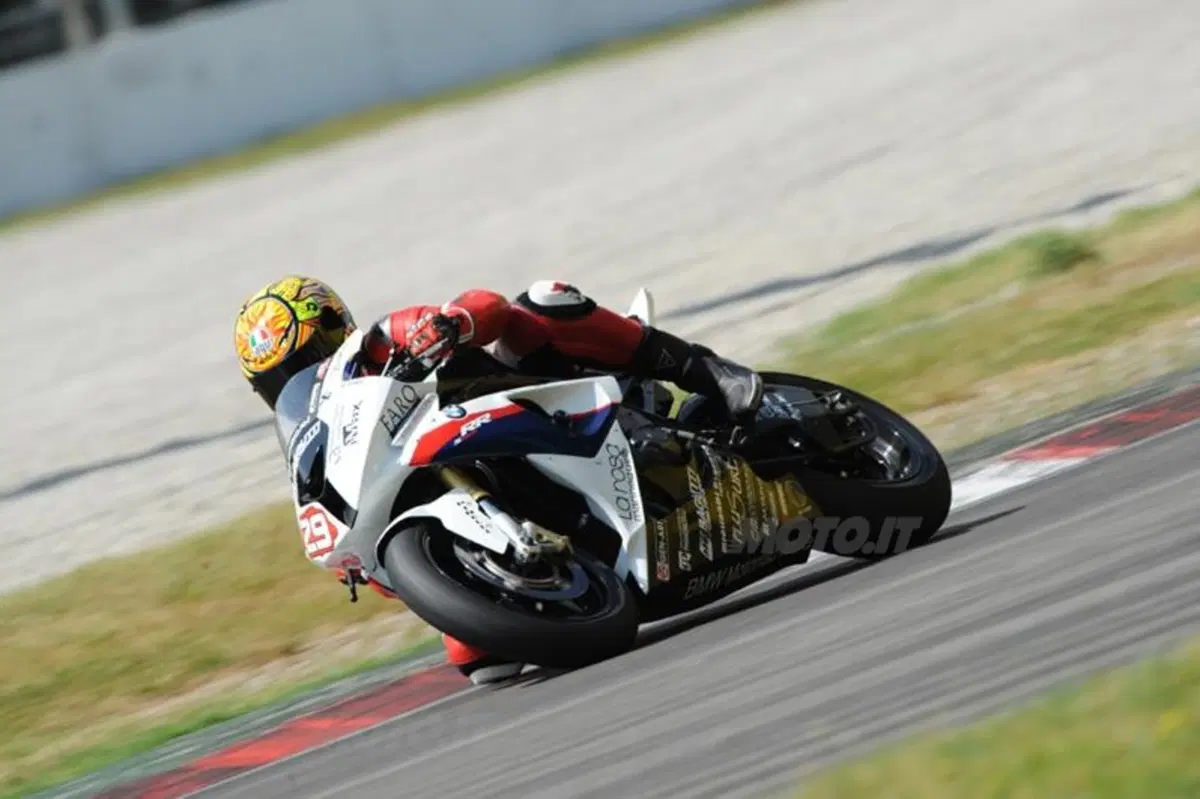 BMW S1000RR Superstock  (8)