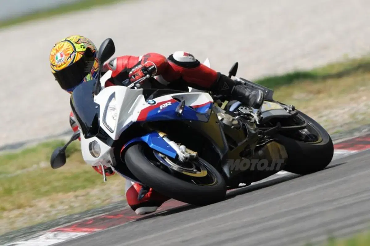 BMW S1000RR Superstock  (9)
