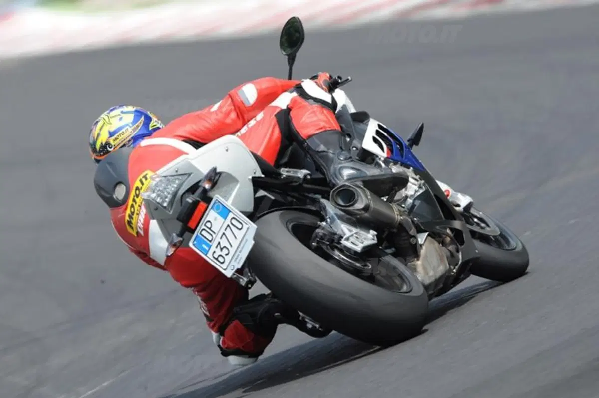 BMW S1000RR Superstock  (10)