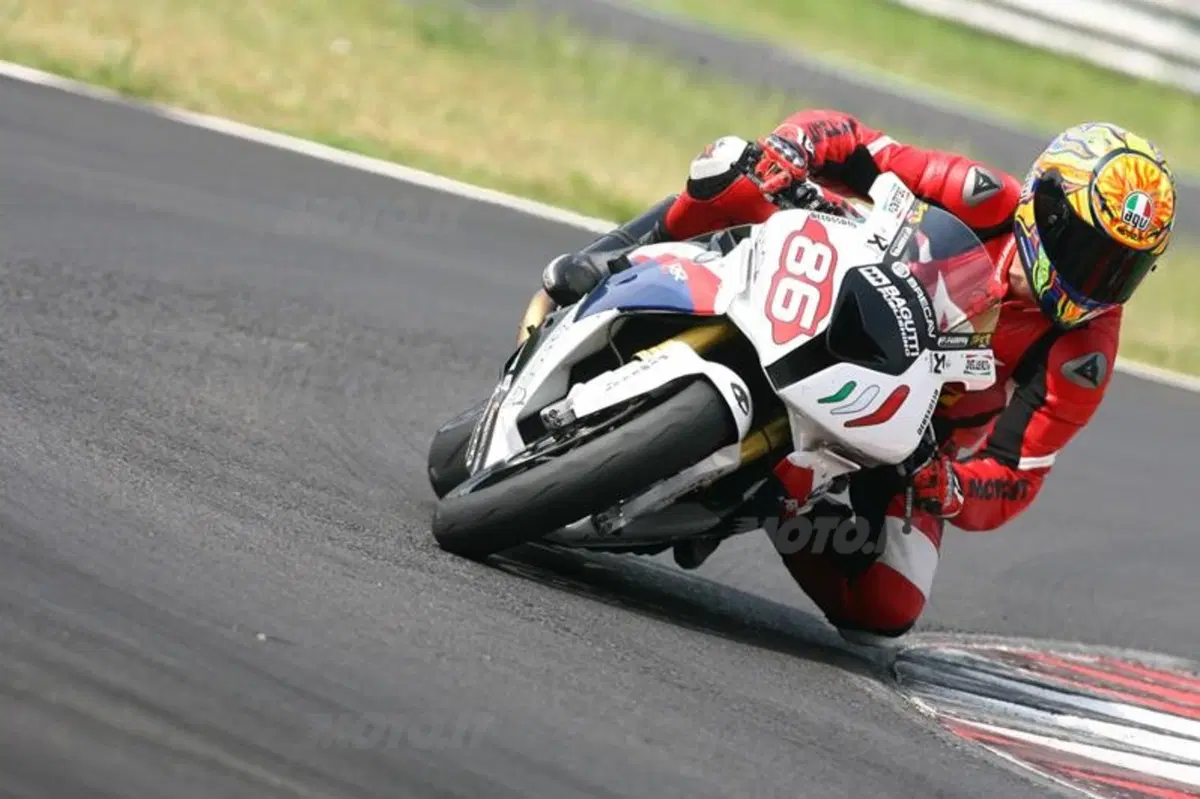 BMW S1000RR Superstock  (14)