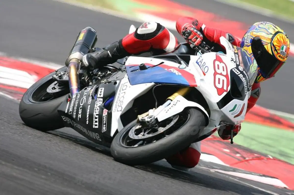 BMW S1000RR Superstock  (15)