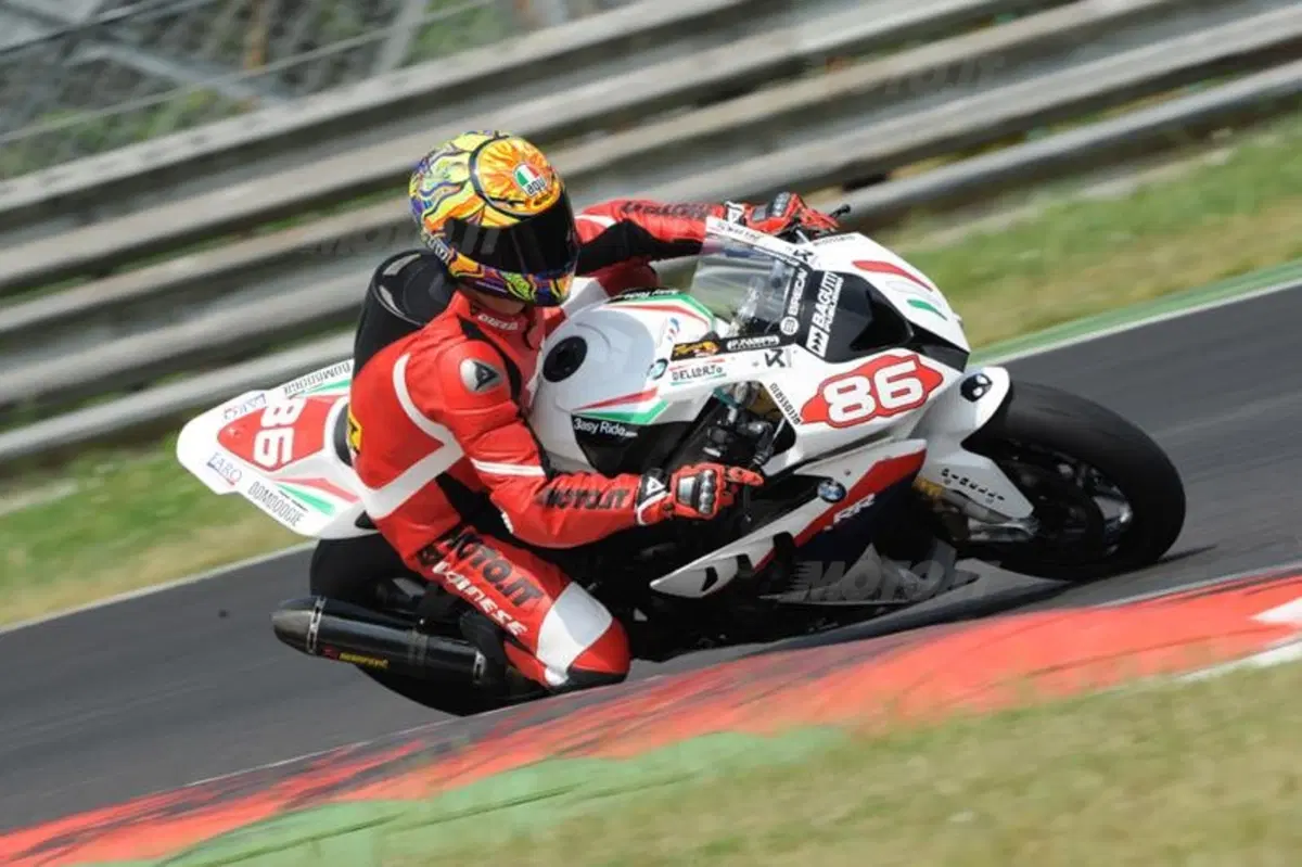 BMW S1000RR Superstock  (17)