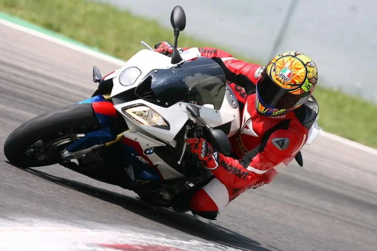 BMW S1000RR Superstock  (18)