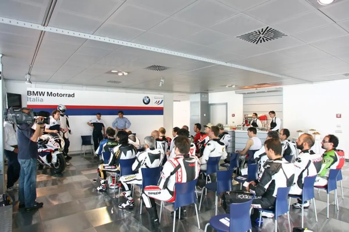 BMW S1000RR Superstock  (34)