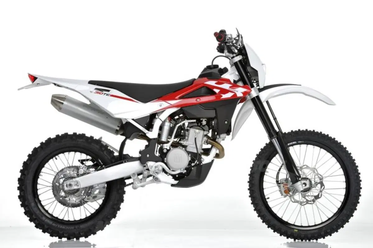 Le nuove Husqvarna TC 250, TE 250 e 310 2011 (2)