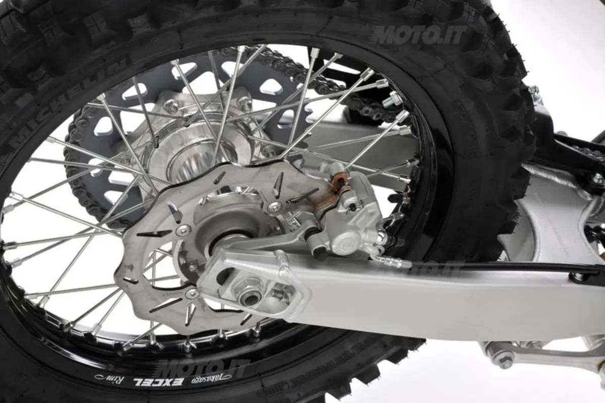 Le nuove Husqvarna TC 250, TE 250 e 310 2011 (7)