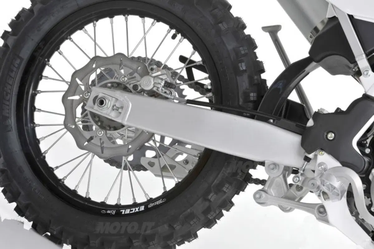 Le nuove Husqvarna TC 250, TE 250 e 310 2011 (23)