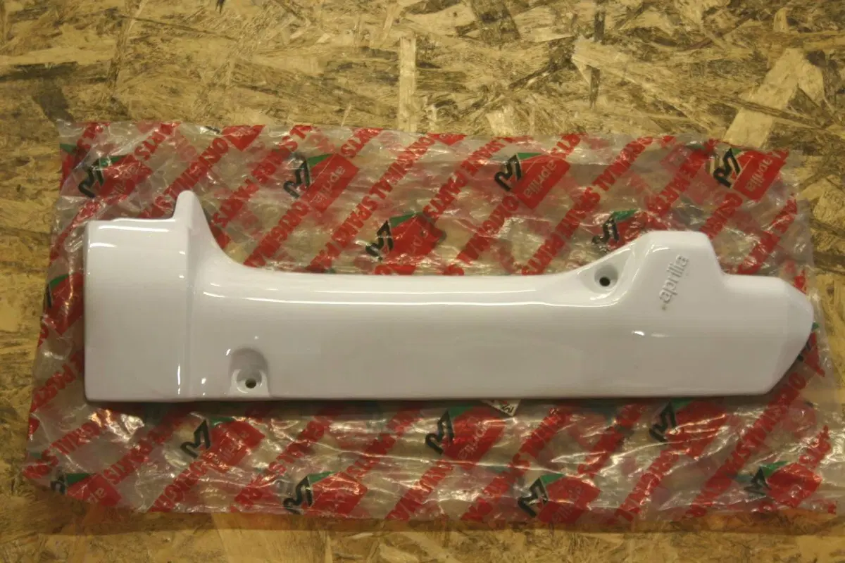 PROTEZIONE FORCELLA DX Aprilia Tuareg 125 - 350
