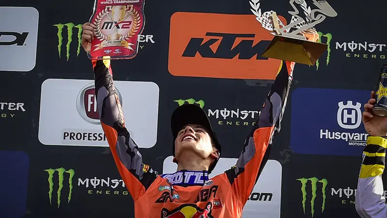 MX 2018. Jonass out, Prado campione MX2