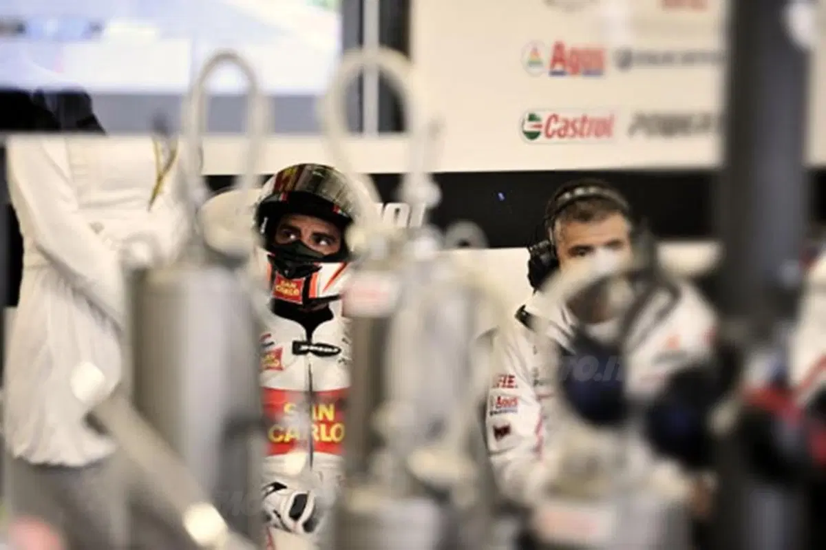 Gallery MotoGp, Silverstone inedita (4)
