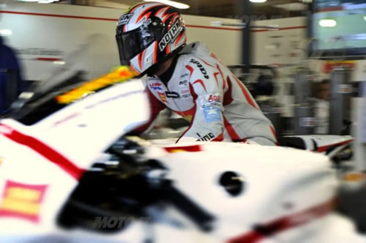 Gallery MotoGp, Silverstone inedita (8)