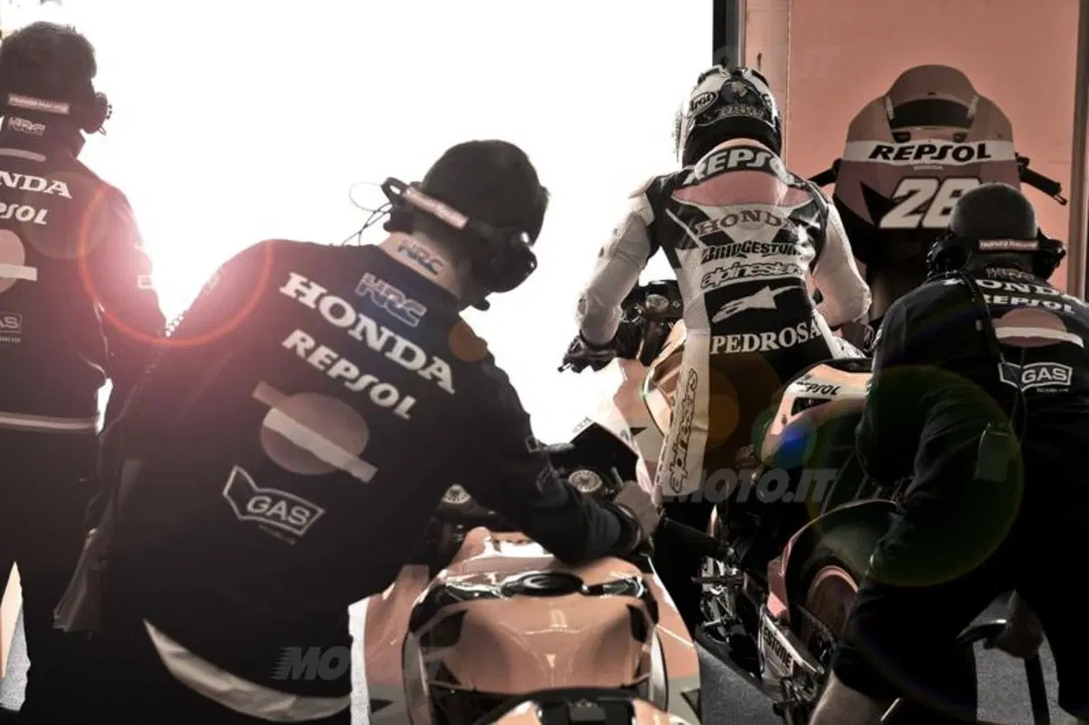 Gallery MotoGp, Silverstone inedita (17)