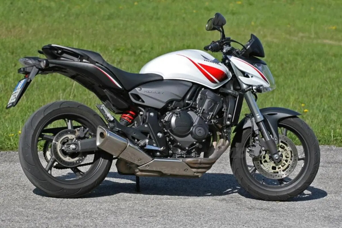 Honda Hornet 600  (17)