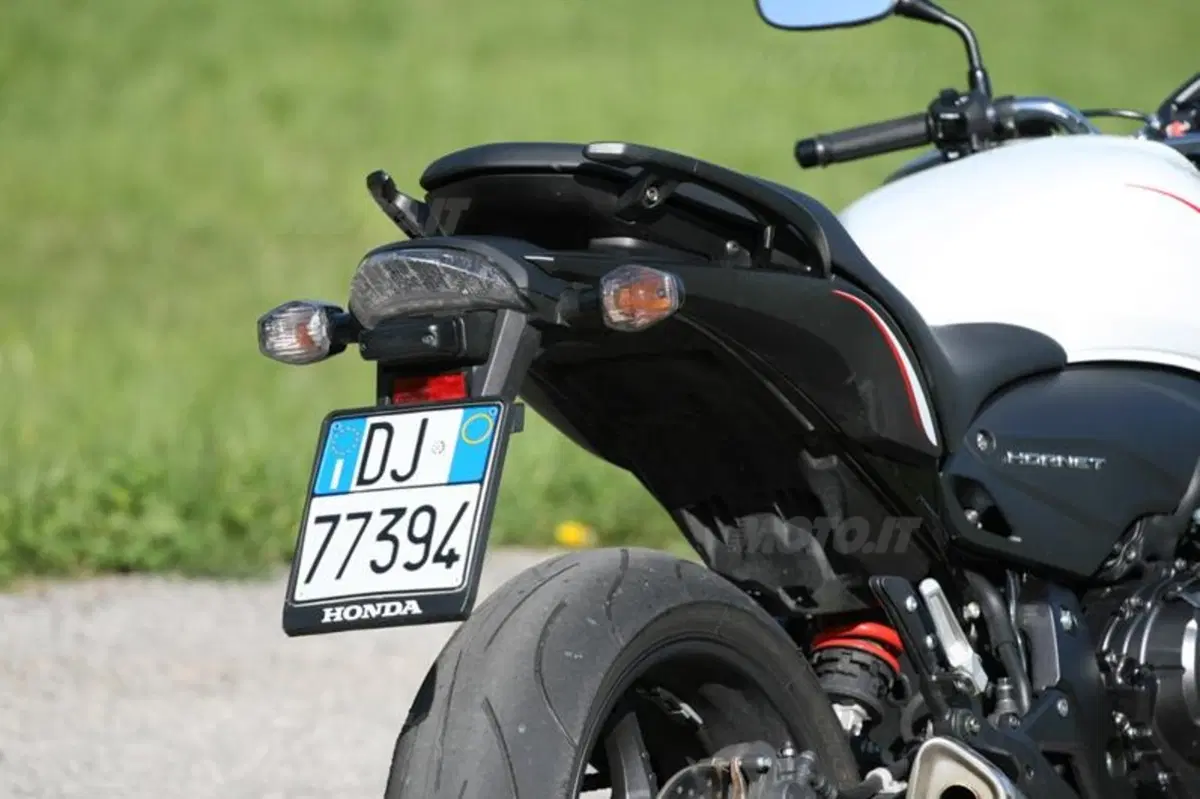 Honda Hornet 600  (23)
