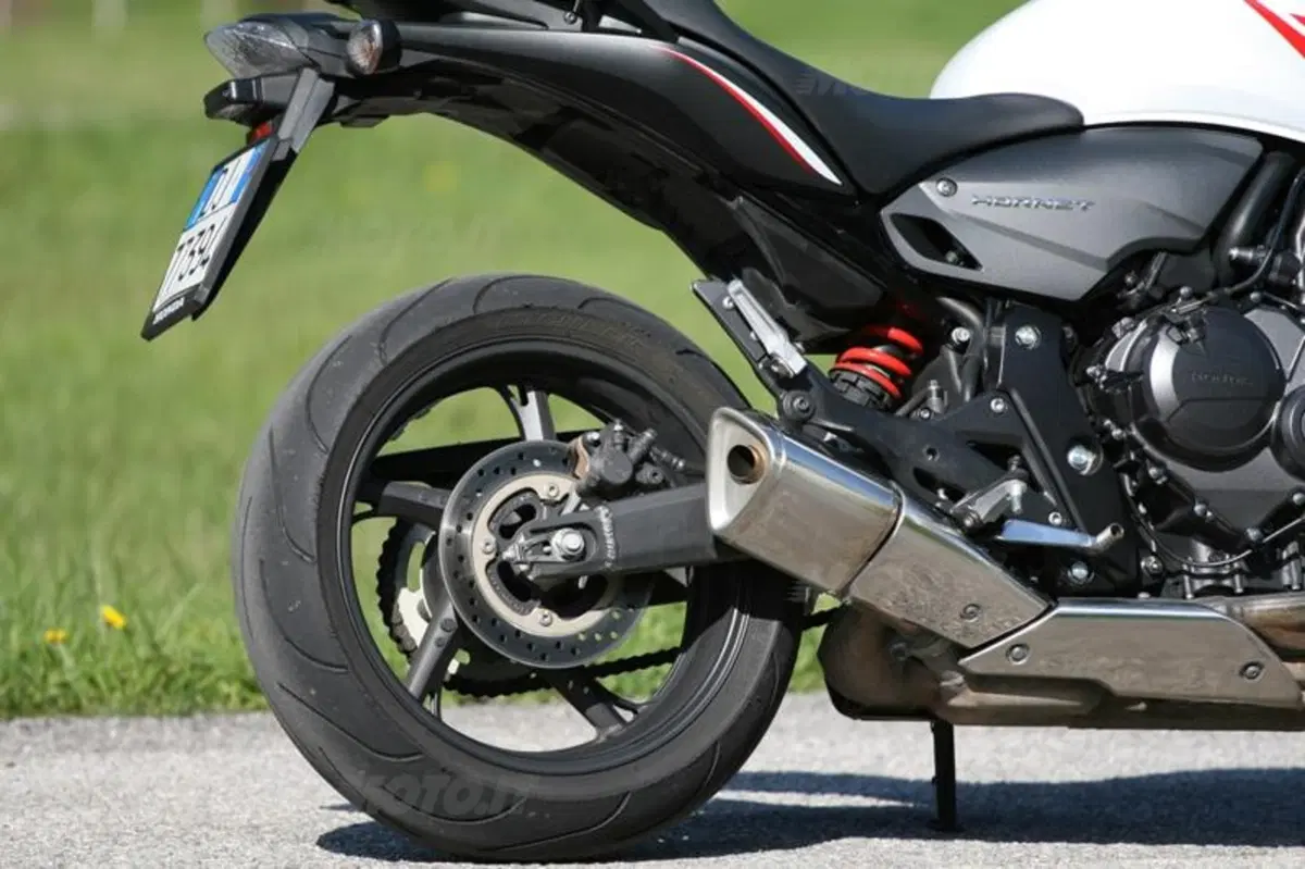 Honda Hornet 600  (26)
