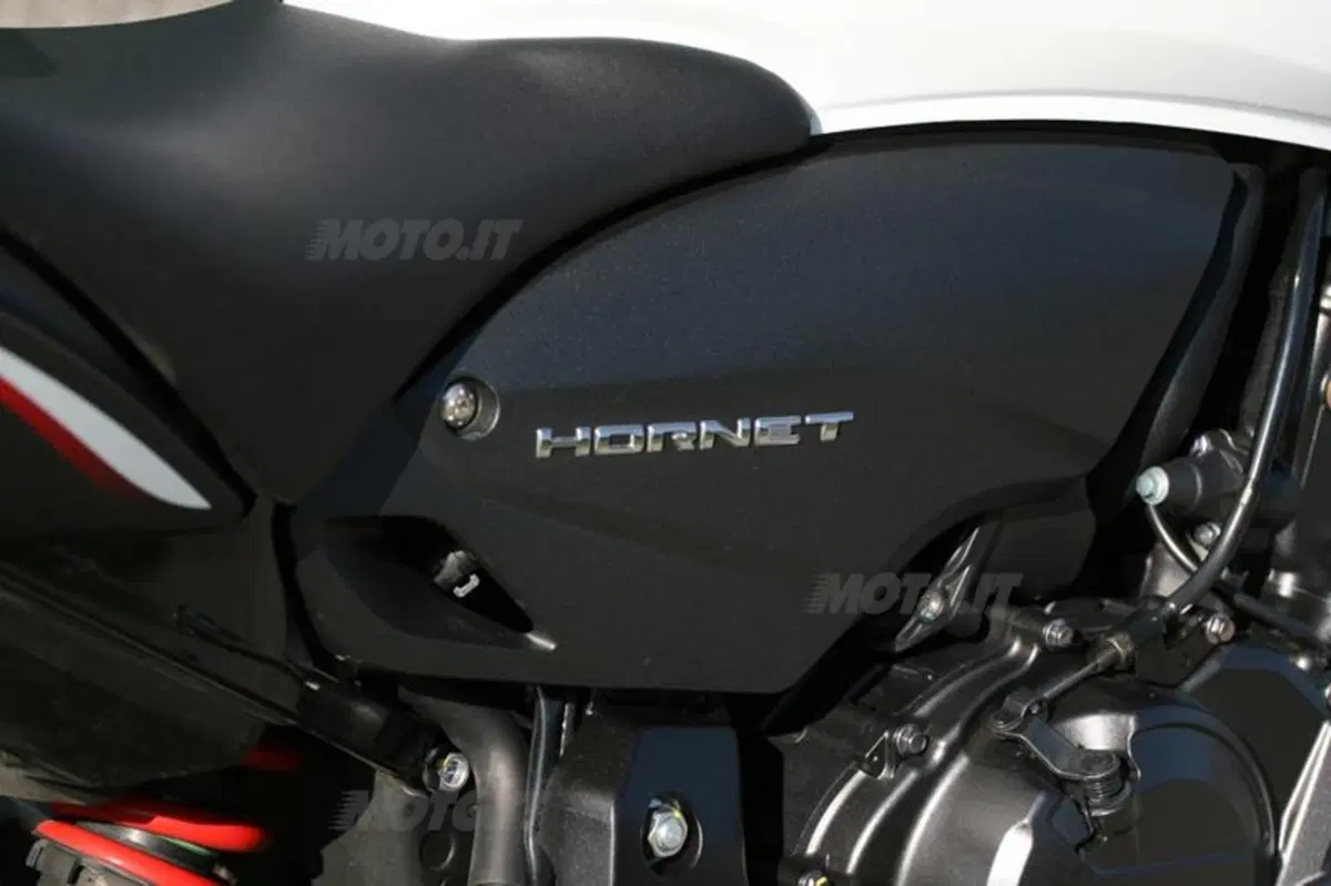 Honda Hornet 600  (29)