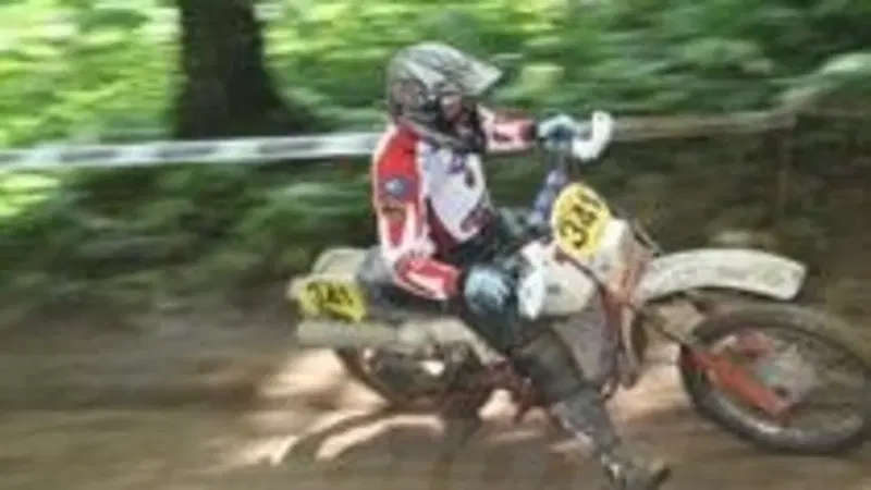 Enduro a Camporgiano: gruppo 5 sotto il diluvio universale