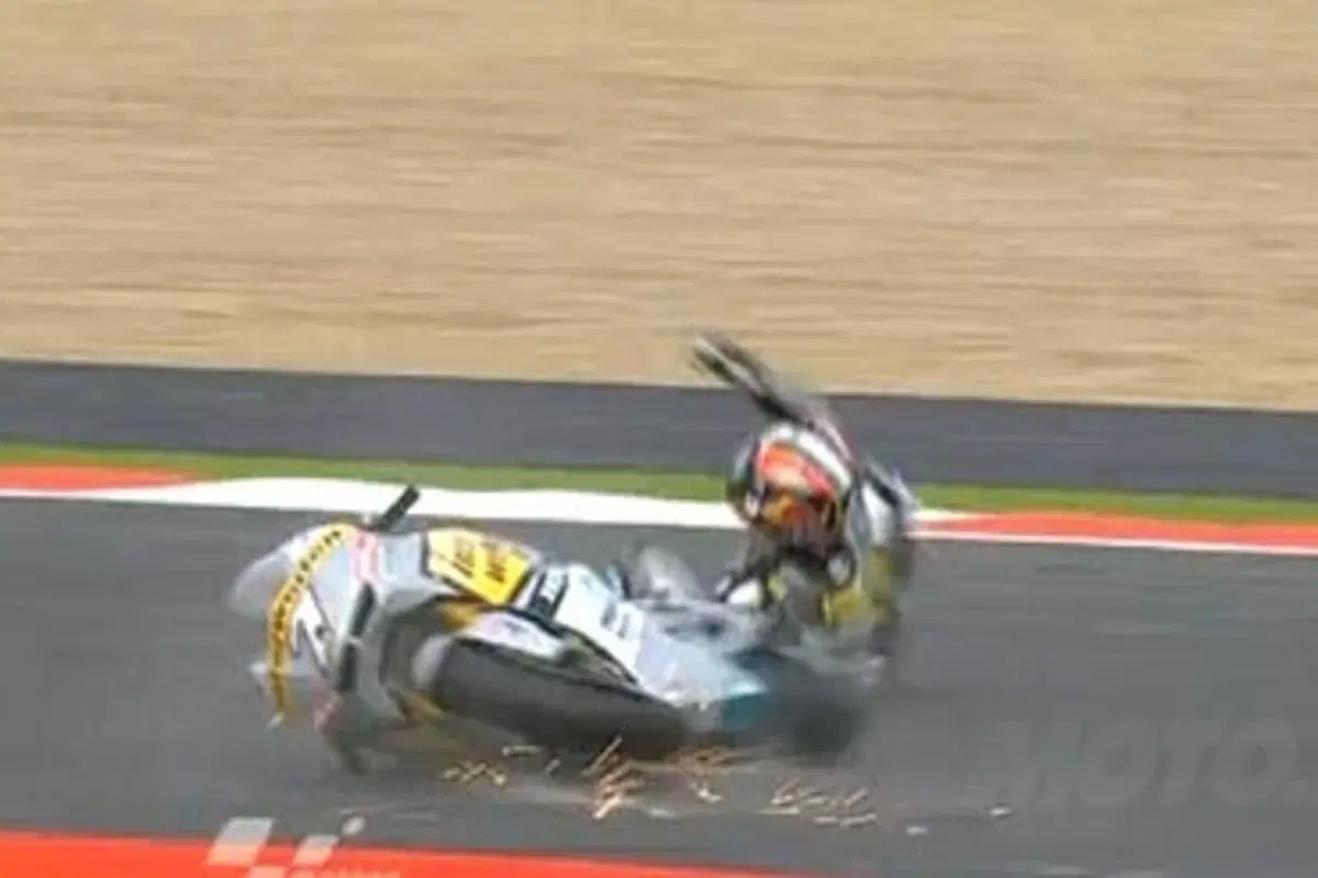 Frattura della vertebra per Aoyama nel GP di Silverstone