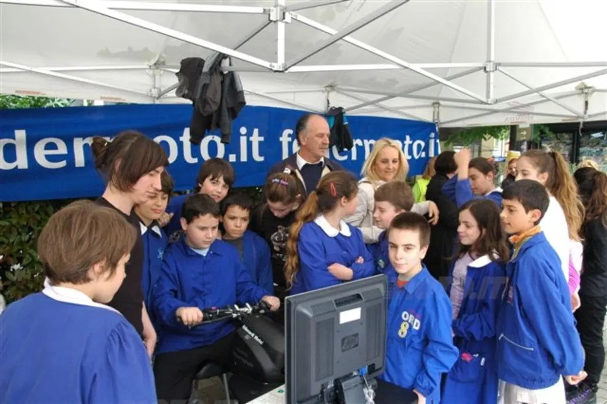 8ª edizione di "Muoversi in sicurezza con il ciclomotore"  (5)