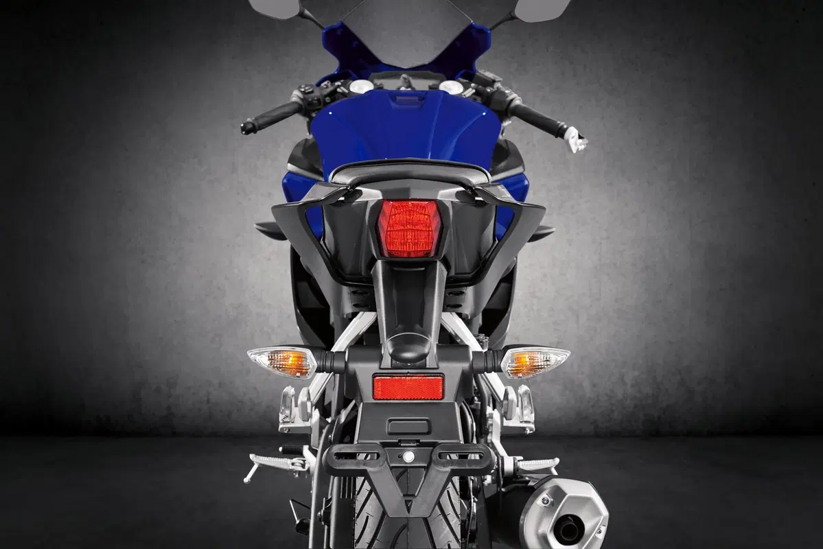 Yamaha YZF-R 125 2019: foto e dati (12)