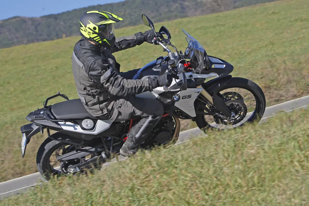 Honda Africa Twin CRF1000L vs BMW F800GS vs KTM 1190 ADV R (28)
