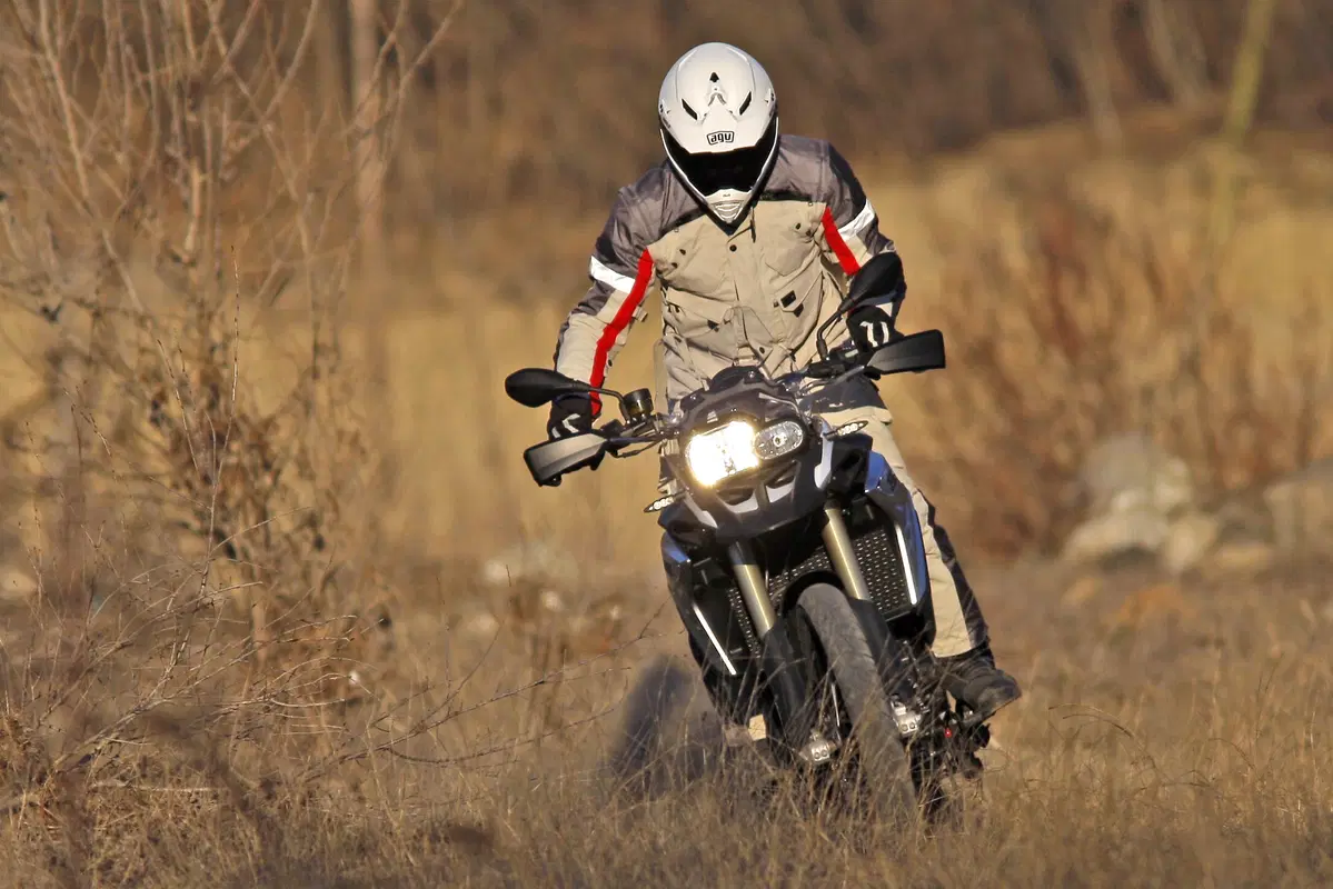 Honda Africa Twin CRF1000L vs BMW F800GS vs KTM 1190 ADV R (27)