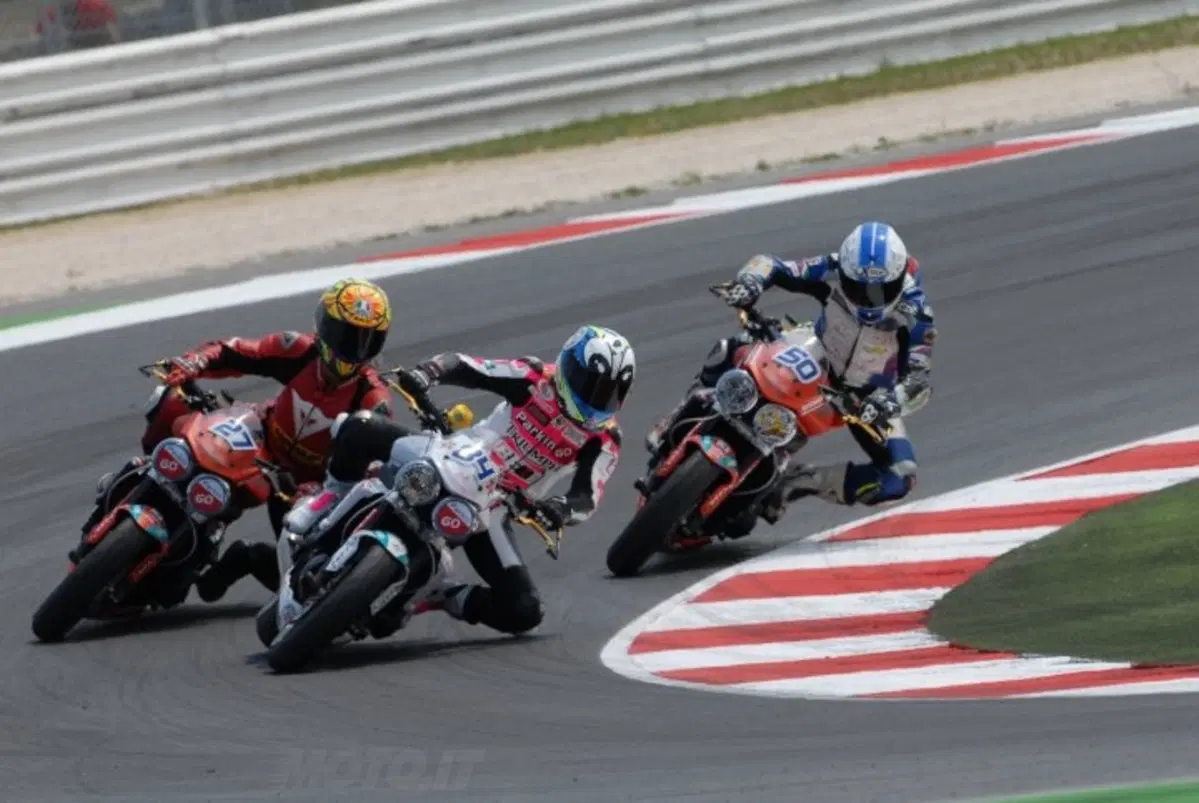 Moto.it in gara al ParkinGo Triumph di Misano. Ecco com'è andata! (3)