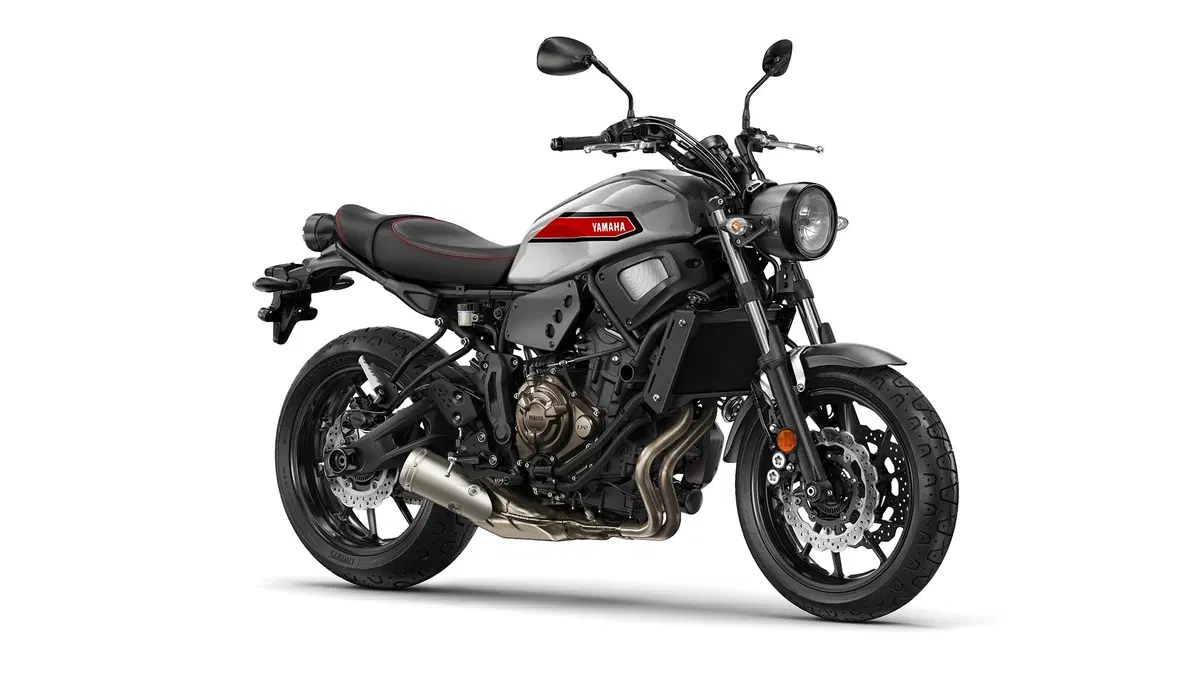 Yamaha XSR 700 e 900, FJR 1300 2019 (5)