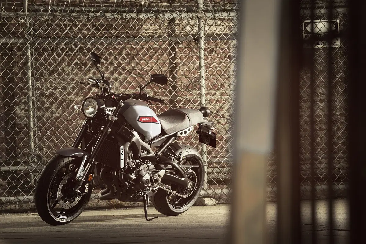 Yamaha XSR 700 e 900, FJR 1300 2019 (21)