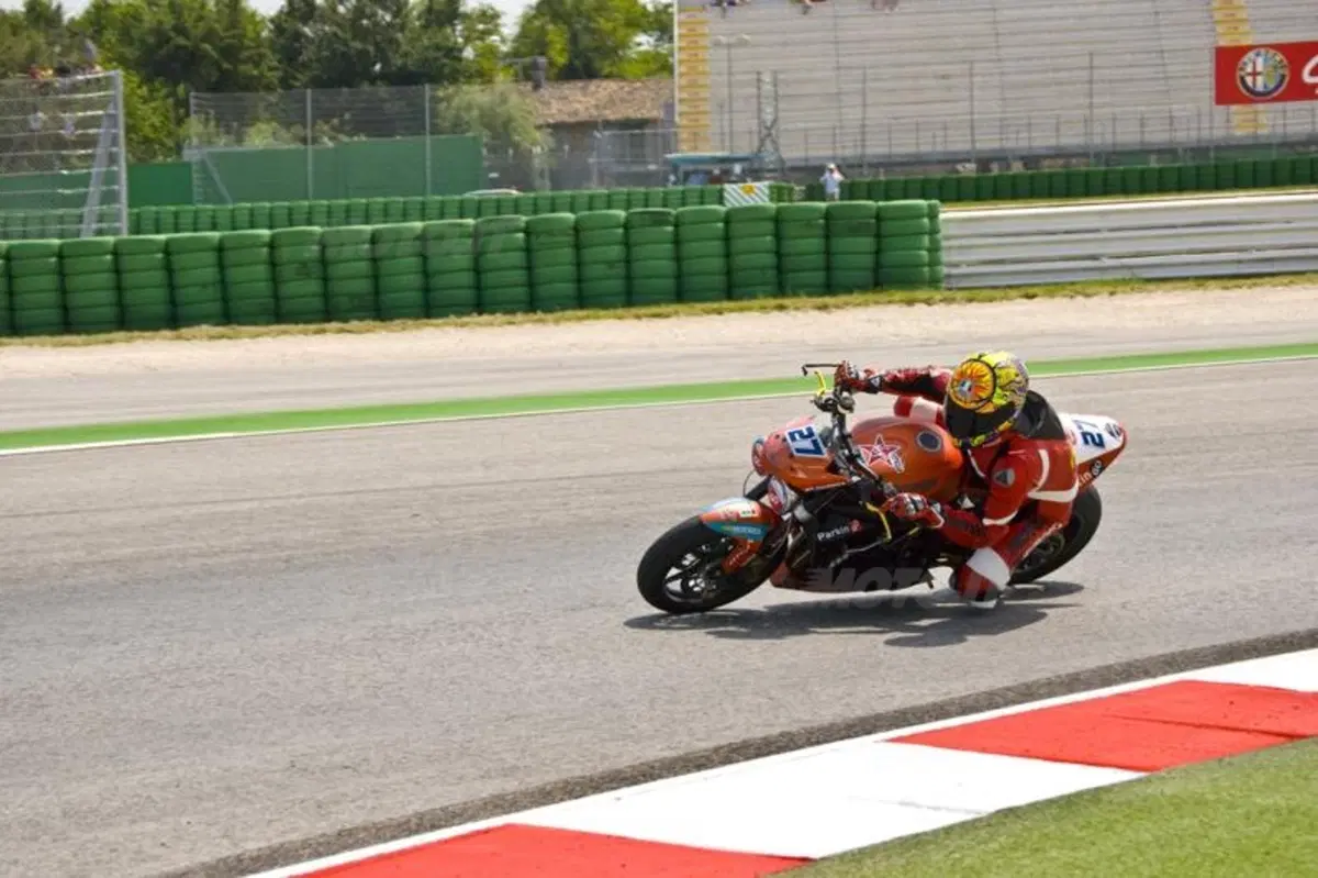Moto.it in gara al ParkinGo Triumph di Misano. Ecco com'è andata! (11)