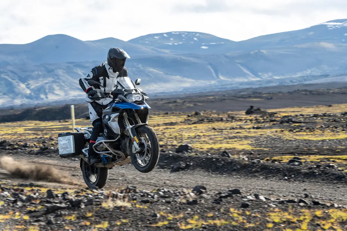 Alla scoperta dell’Islanda in moto con Dainese (6)