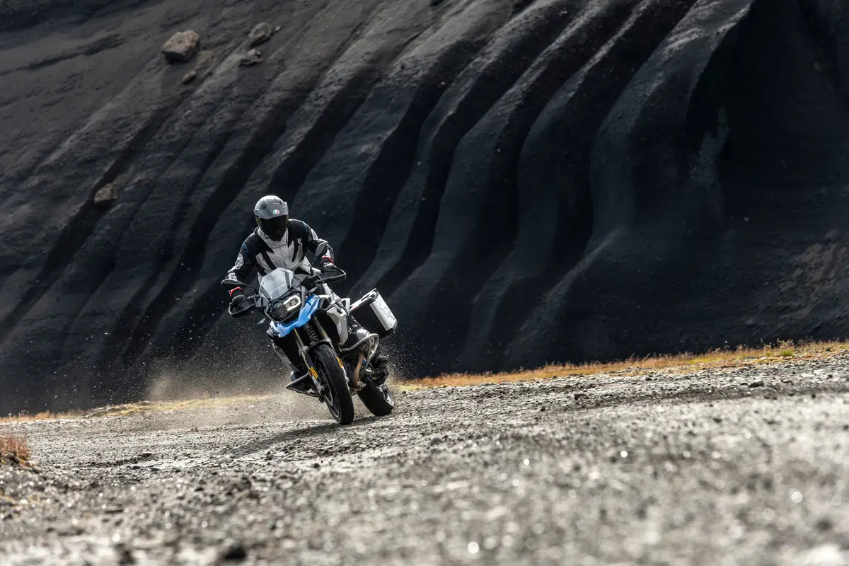 Alla scoperta dell’Islanda in moto con Dainese (15)