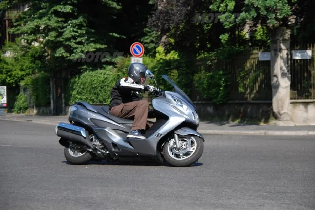 Suzuki Burgman 400 ABS 