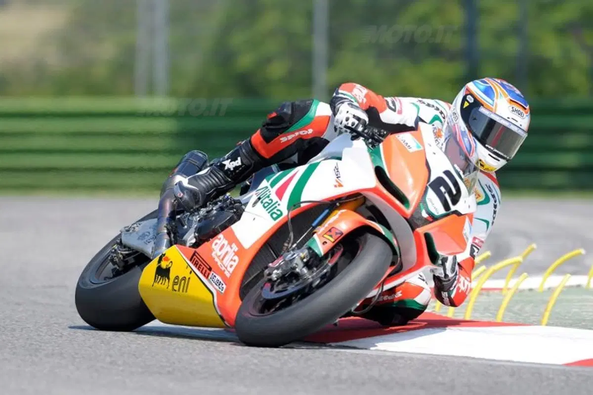La Superbike ha girato per due giorni a Imola  (5)
