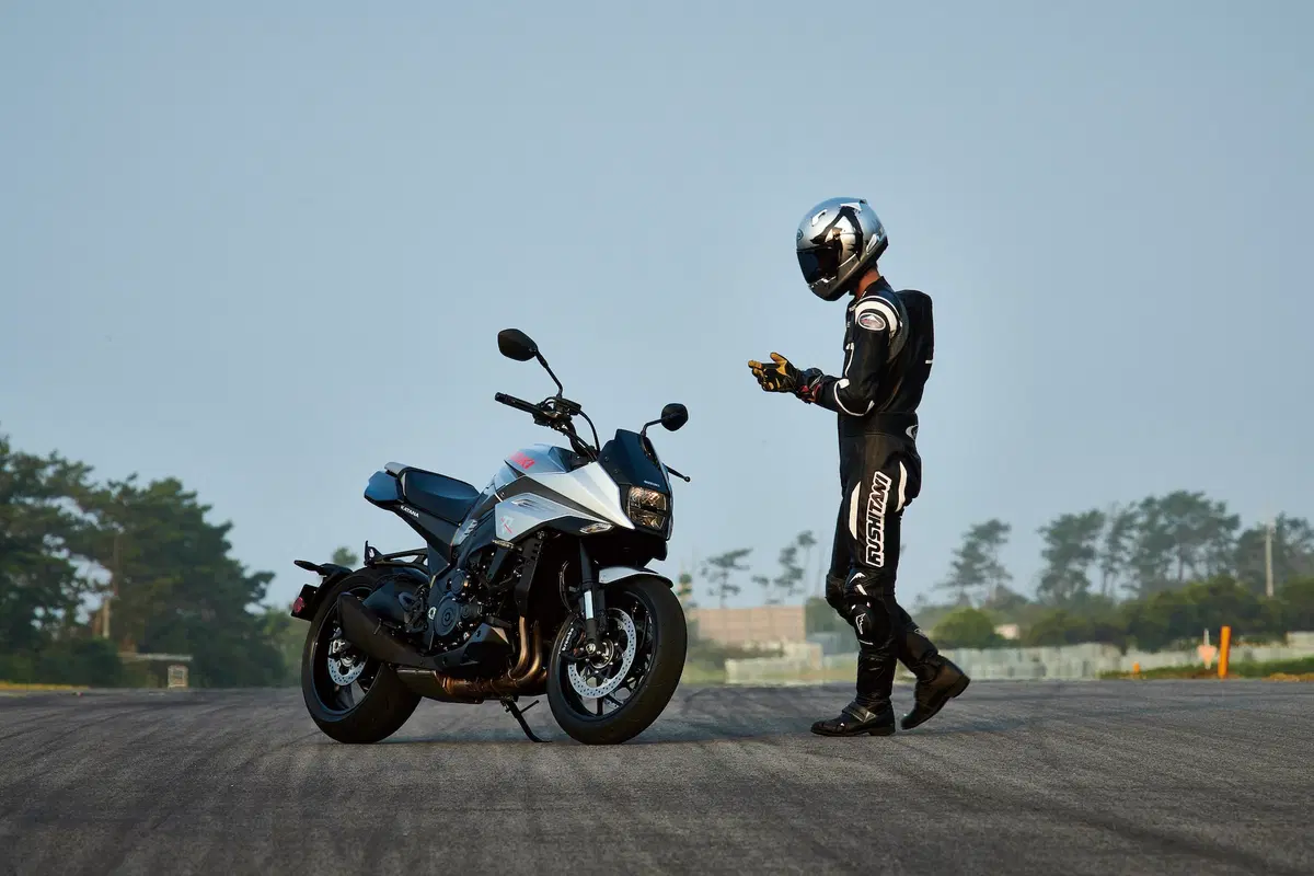 Intermot 2018: Suzuki Katana, foto e dati (23)