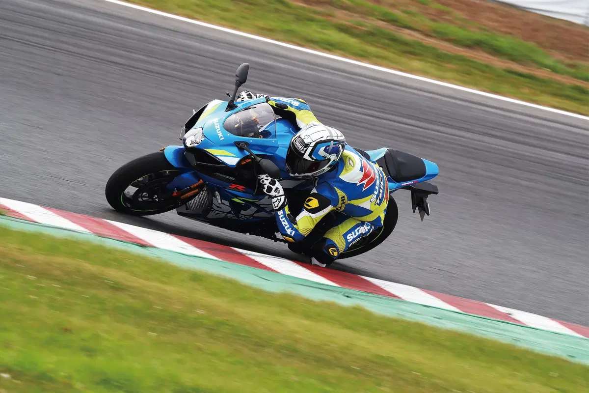 Suzuki GSX-R1000 a Intermot 2018, foto e dati