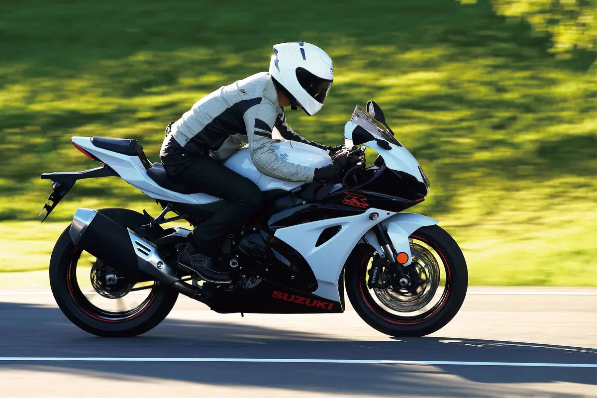 Suzuki GSX-R1000 a Intermot 2018, foto e dati (22)