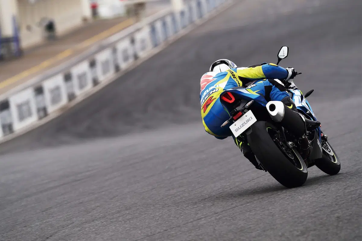 Suzuki GSX-R1000 a Intermot 2018, foto e dati (30)