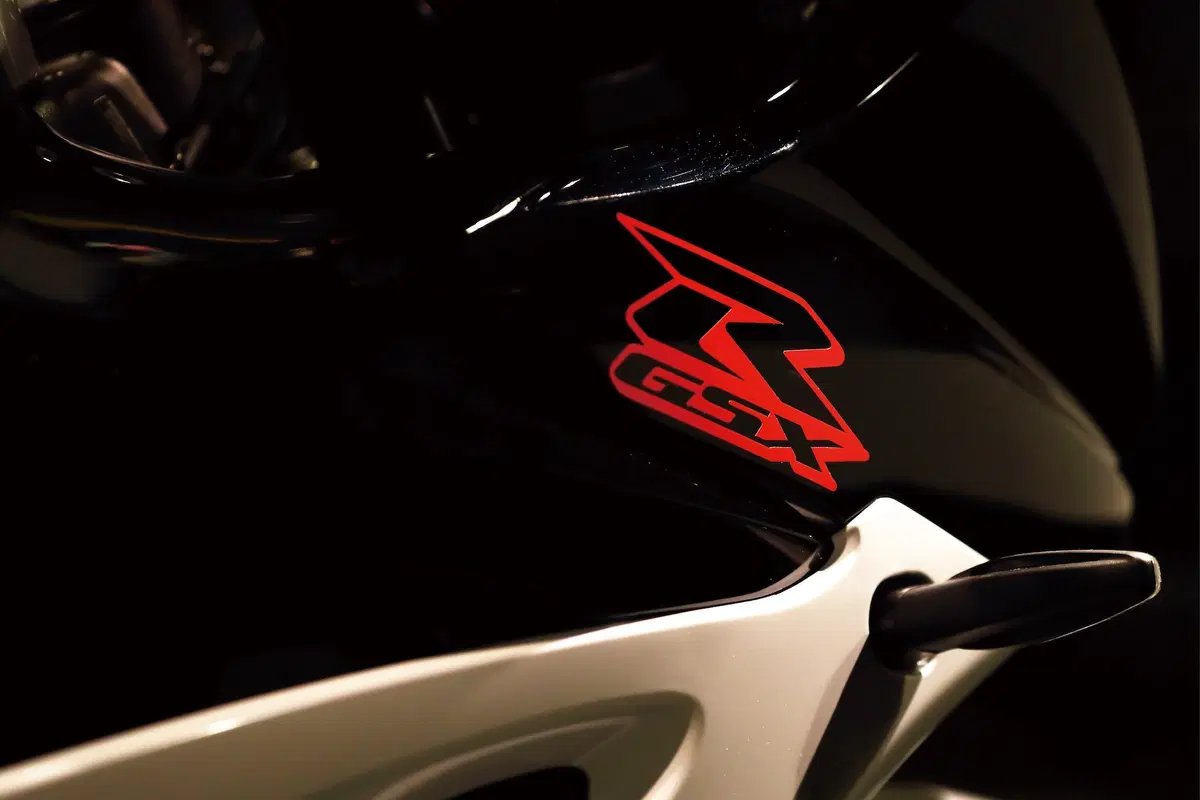 Suzuki GSX-R1000 a Intermot 2018, foto e dati (32)