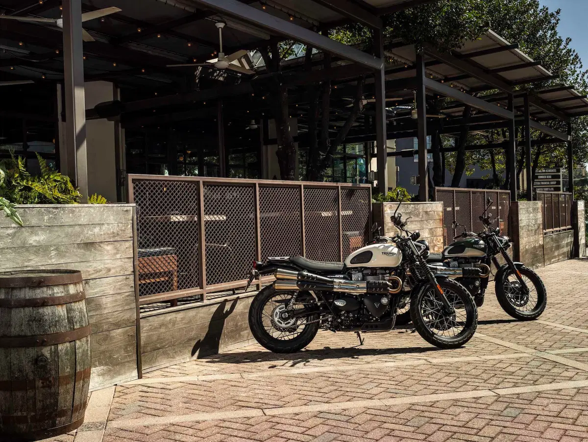Triumph Street Scrambler a Intermot 2018, foto e dati (18)