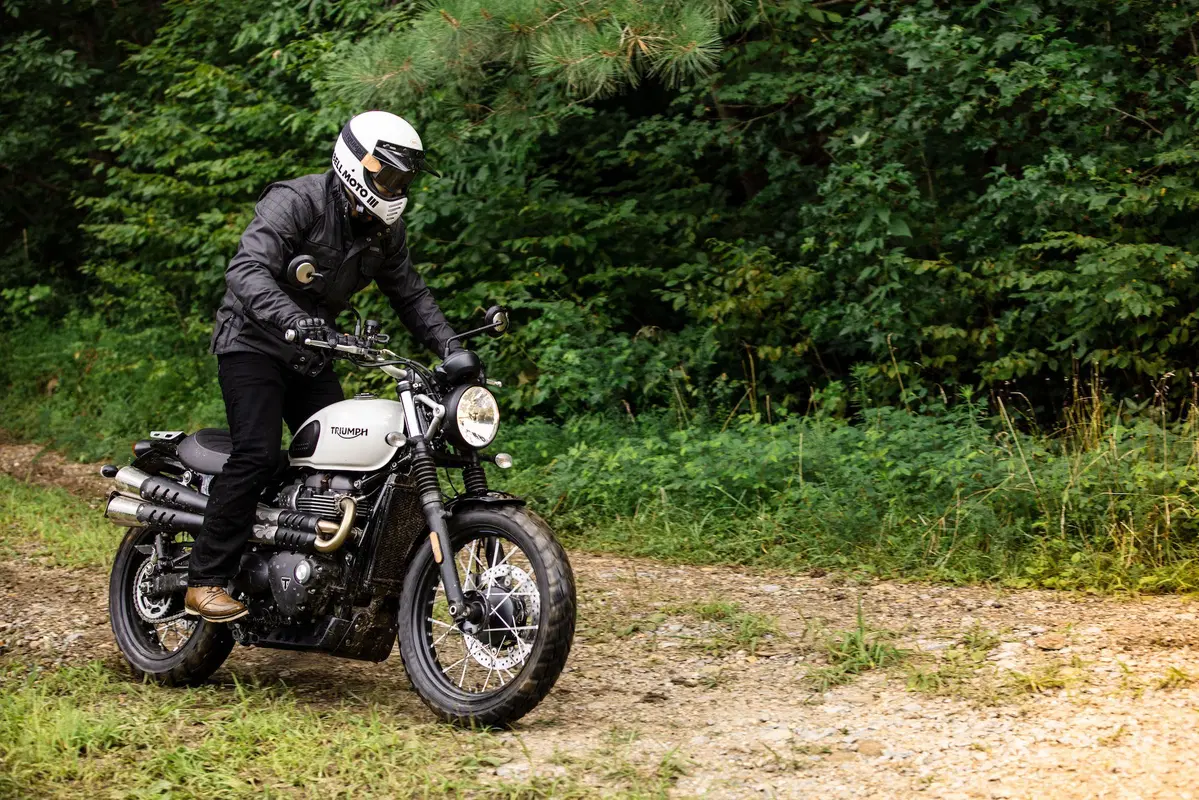 Triumph Street Scrambler a Intermot 2018, foto e dati (5)