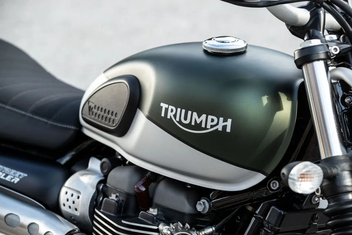 Triumph Street Scrambler a Intermot 2018, foto e dati (25)
