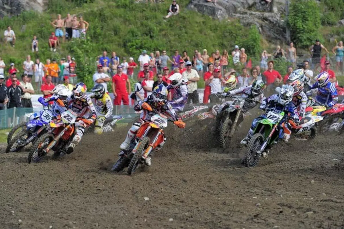 Clement Desalle fa il tris in MX1 (5)