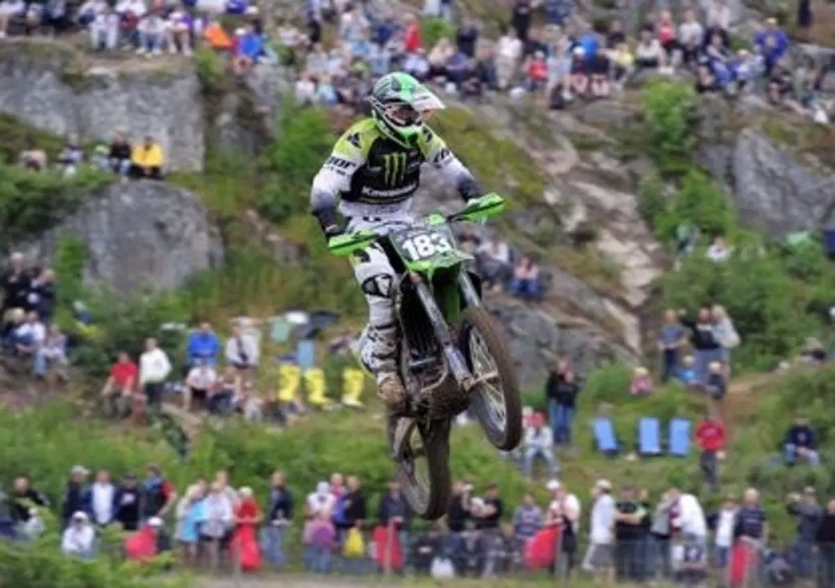 Bis di Cairoli, prima vittoria per Frossard