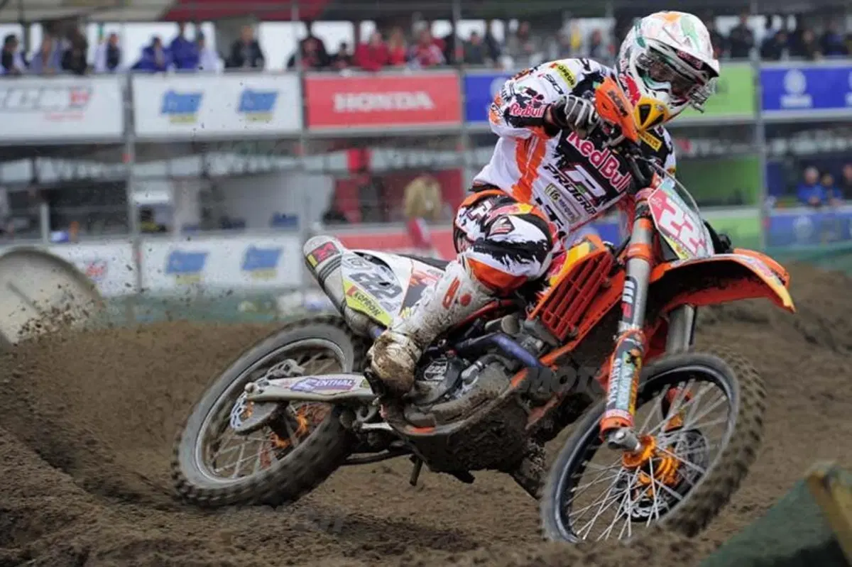 Bis di Cairoli, prima vittoria per Frossard (2)