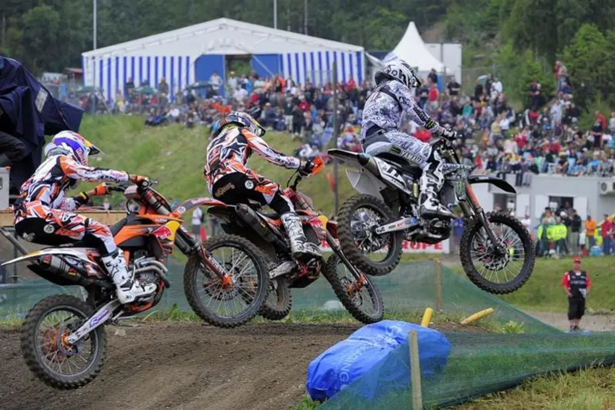 Bis di Cairoli, prima vittoria per Frossard (6)