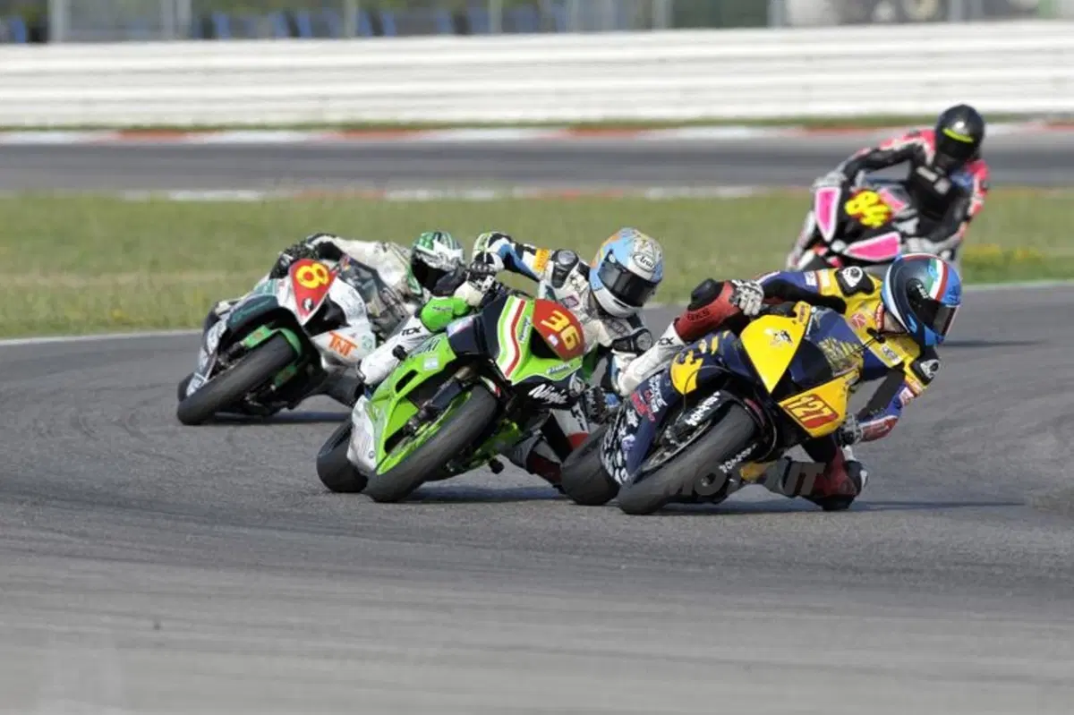 CIV a Misano. Tamburini domina la Supersport, Sandi primo in Sbk (2)