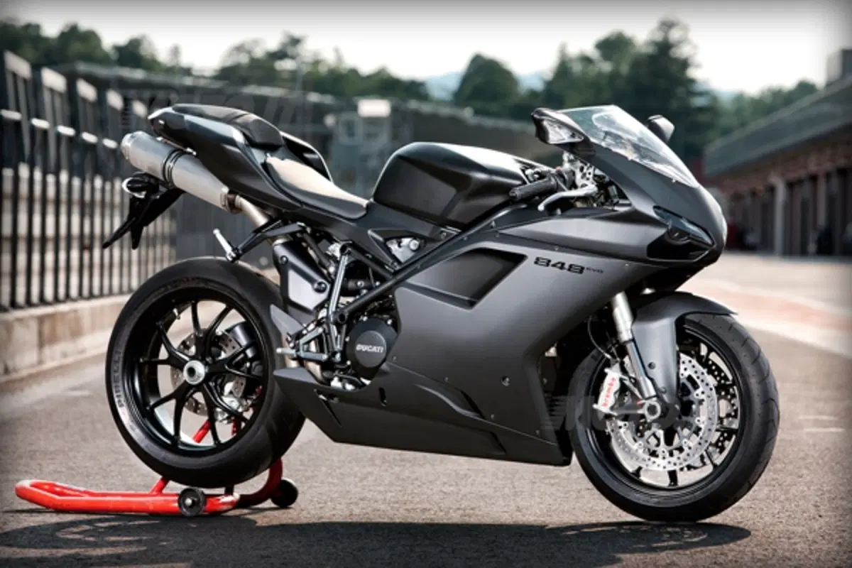 Presentata la Ducati 848 versione Evo (3)